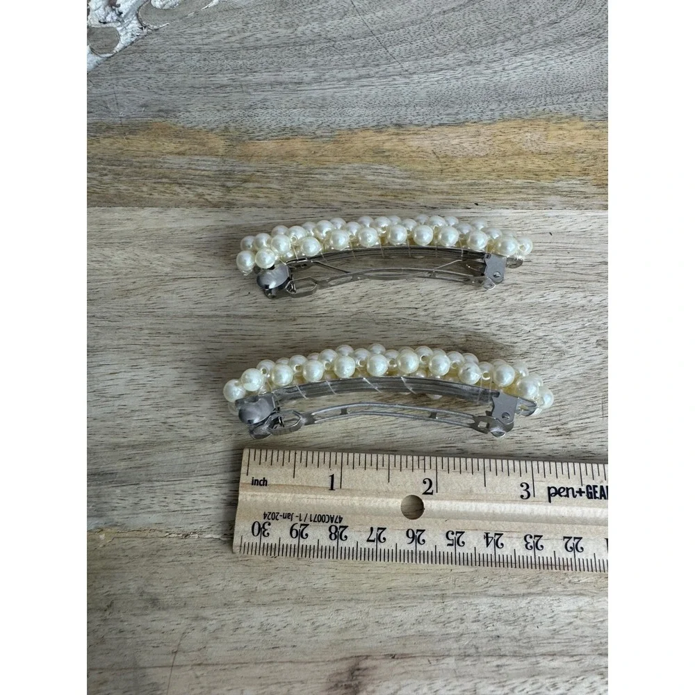 Set of 2 Faux Pearl Hair Barrettes Silver Tone Metal Snap Clips Ivory‎ Beaded